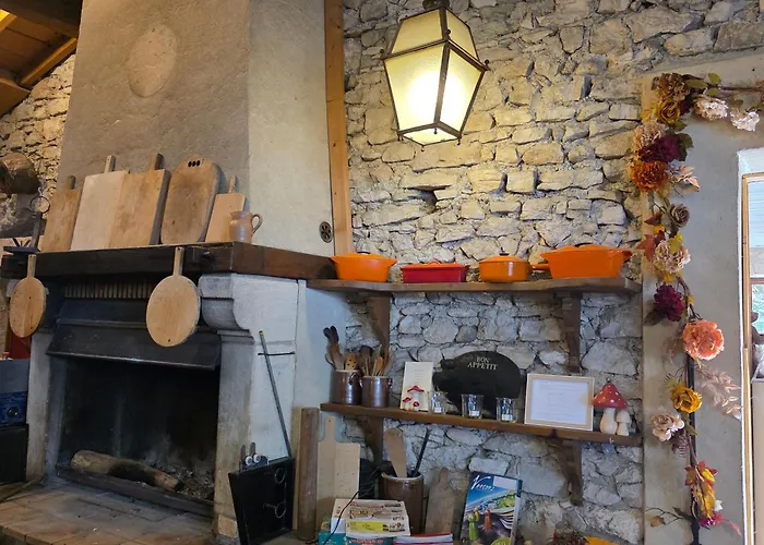 Le Moulin De La Pipe - Logis Hotel Restaurant